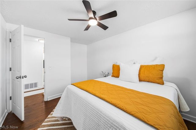 6330 Ledgebrook Drive, Brook Park, OH 44142