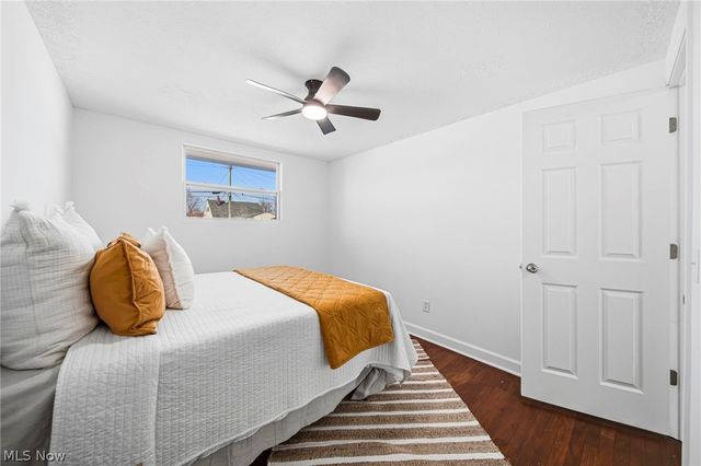 6330 Ledgebrook Drive, Brook Park, OH 44142