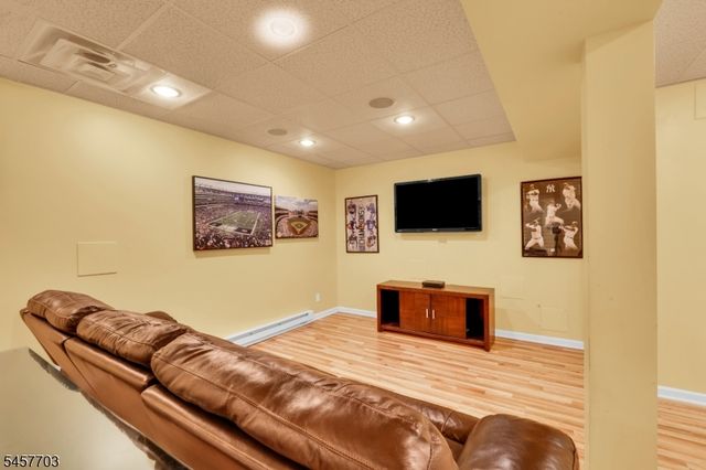 23 Rogers Ave, Berkeley Heights Twp., NJ 07922