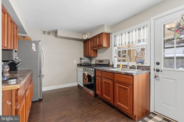 116 WHITEHALL, Norristown, PA 19403