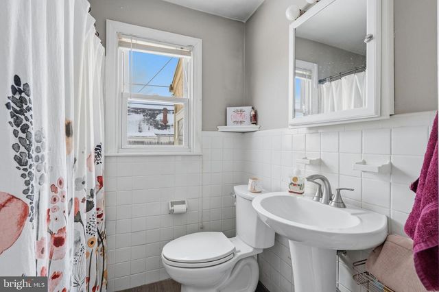 116 WHITEHALL, Norristown, PA 19403