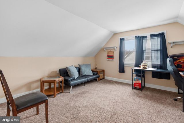 116 WHITEHALL, Norristown, PA 19403