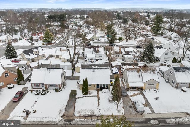 116 WHITEHALL, Norristown, PA 19403