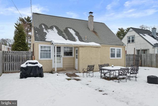 116 WHITEHALL, Norristown, PA 19403