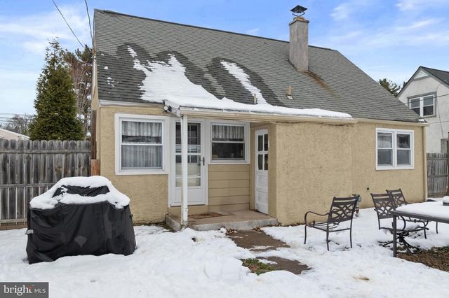 116 WHITEHALL, Norristown, PA 19403