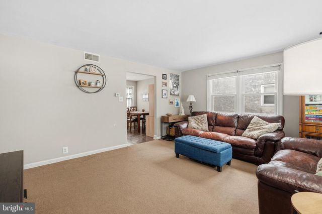 116 WHITEHALL, Norristown, PA 19403