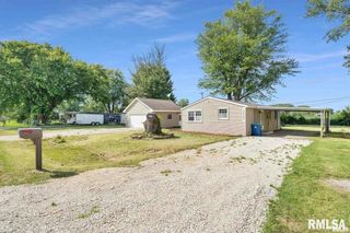 16725 10TH Avenue, Carbon Cliff, IL 61244