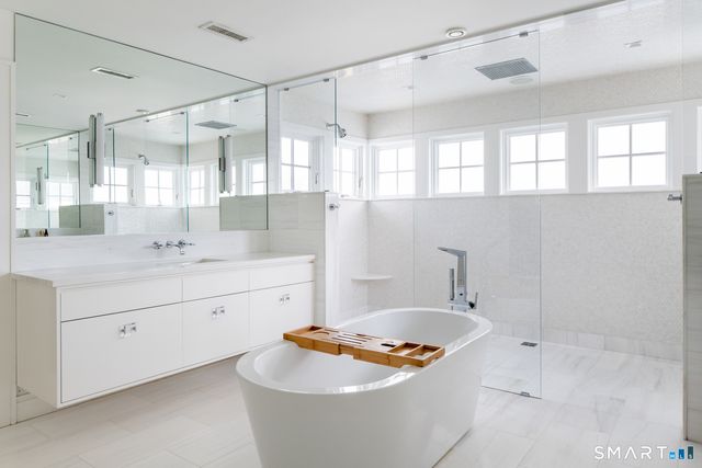7 Rowayton Avenue, Norwalk, CT 06853