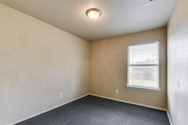 2545 E Renfro Street, Burleson, TX 76028