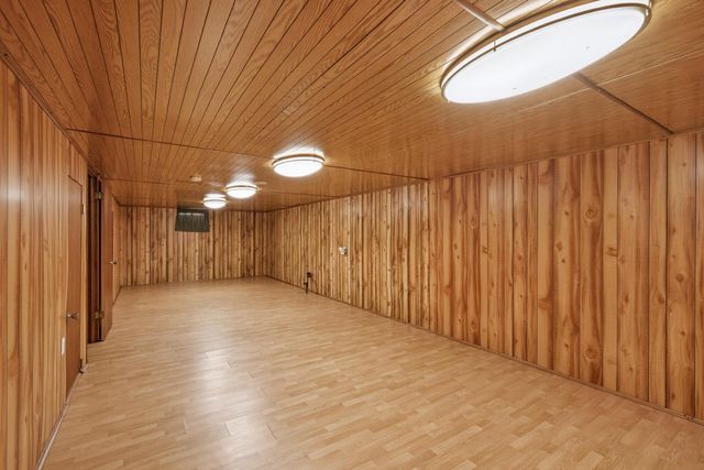 2216 Yellowstone Trail, Brooklyn Park, MN 55444