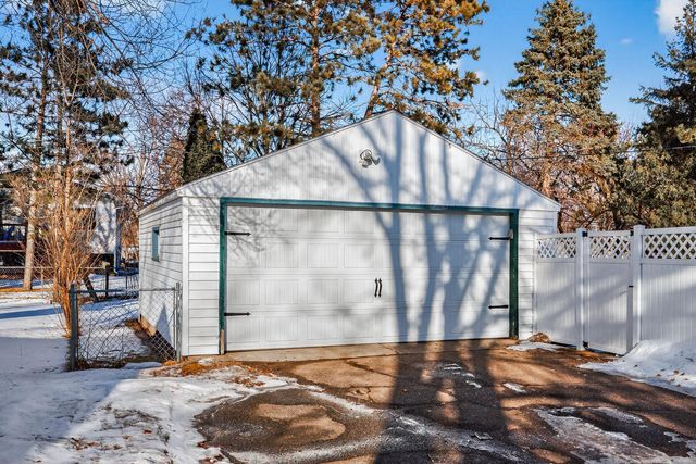 2216 Yellowstone Trail, Brooklyn Park, MN 55444