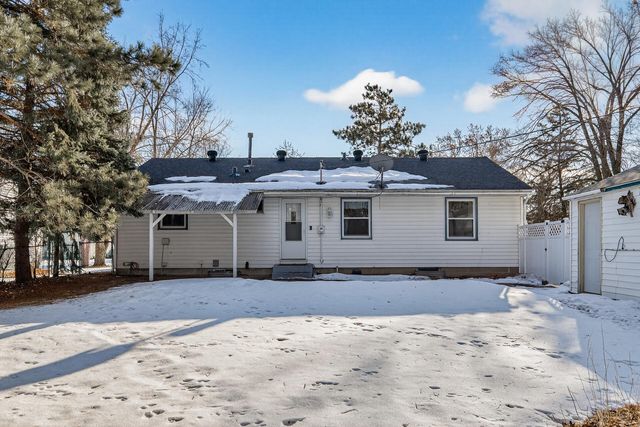 2216 Yellowstone Trail, Brooklyn Park, MN 55444