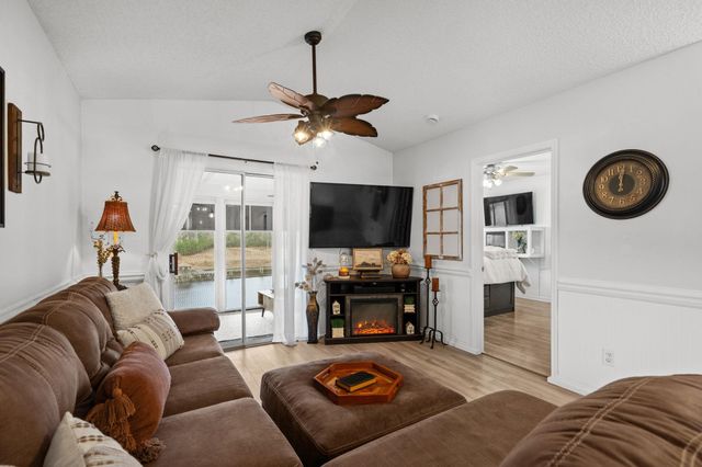 218 Landing Rd Apt G, North Myrtle Beach, SC 29582