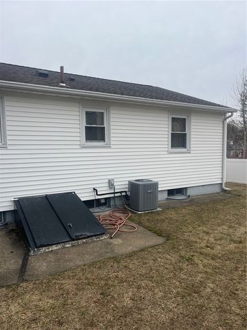 33 Van Buren Street, Warwick, RI 02888