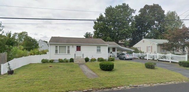 33 Van Buren Street, Warwick, RI 02888