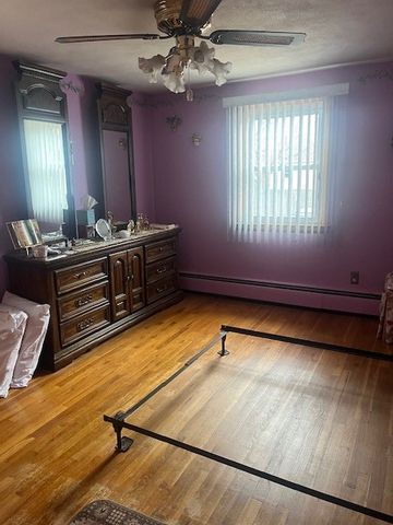 33 Van Buren Street, Warwick, RI 02888