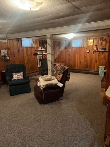 33 Van Buren Street, Warwick, RI 02888