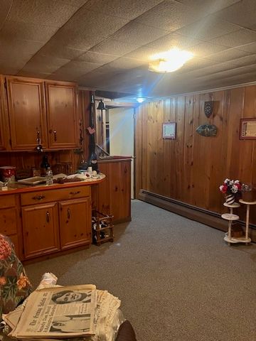 33 Van Buren Street, Warwick, RI 02888