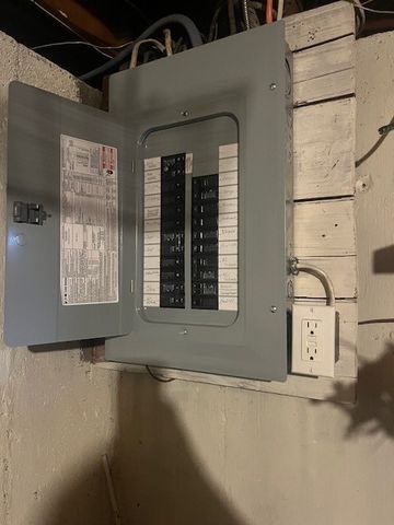 33 Van Buren Street, Warwick, RI 02888