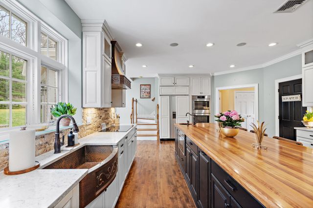 40 Bigelow Drive, Sudbury, MA 01776