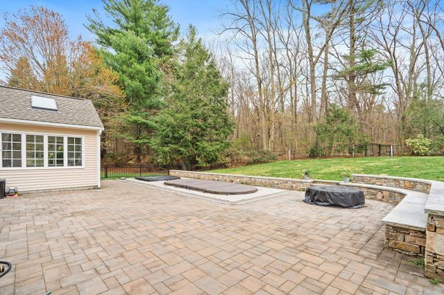 40 Bigelow Drive, Sudbury, MA 01776