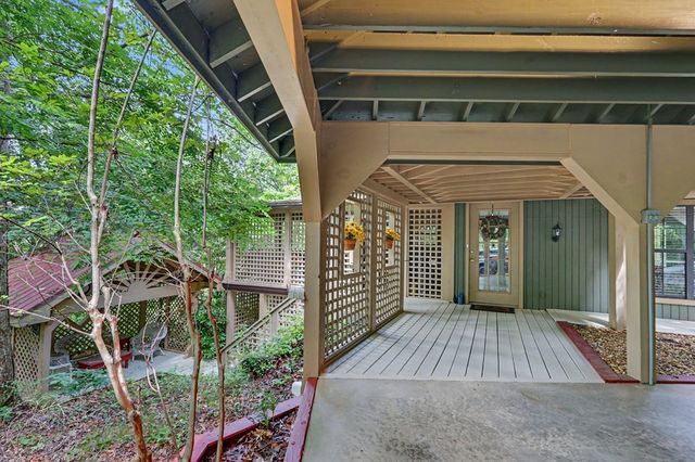 289 Doc Thomas Ridge Road, Blairsville, GA 30512