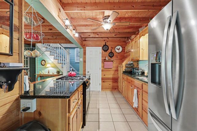 289 Doc Thomas Ridge Road, Blairsville, GA 30512