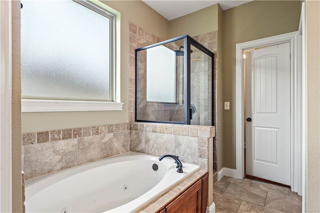 1402 Gooseneck Lane, Cave Springs, AR 72718