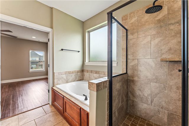 1402 Gooseneck Lane, Cave Springs, AR 72718