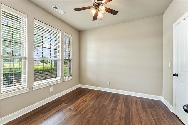 1402 Gooseneck Lane, Cave Springs, AR 72718