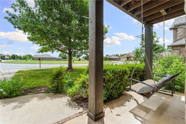 1402 Gooseneck Lane, Cave Springs, AR 72718