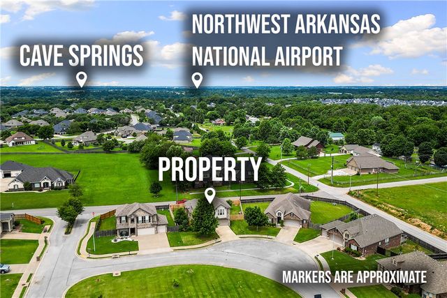 1402 Gooseneck Lane, Cave Springs, AR 72718