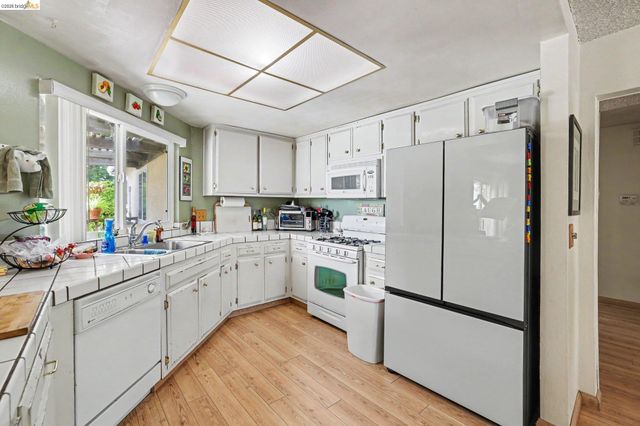 2366 Glendale Cir, Antioch, CA 94509