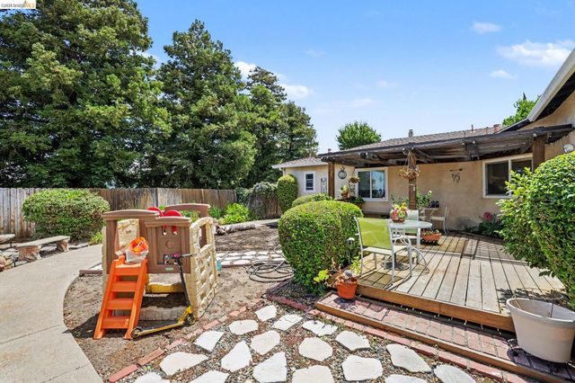 2366 Glendale Cir, Antioch, CA 94509