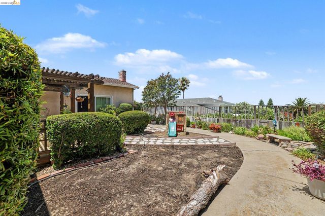2366 Glendale Cir, Antioch, CA 94509