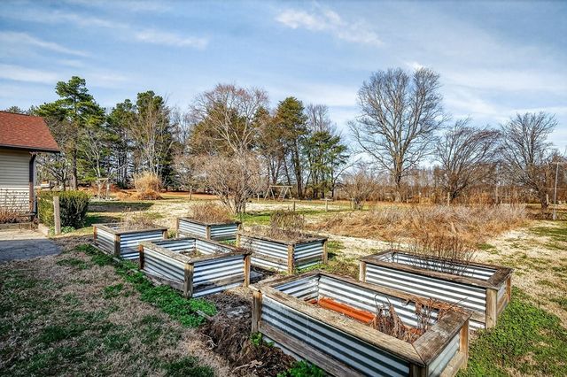 5461 Buffalo Valley Rd, Cookeville, TN 38501