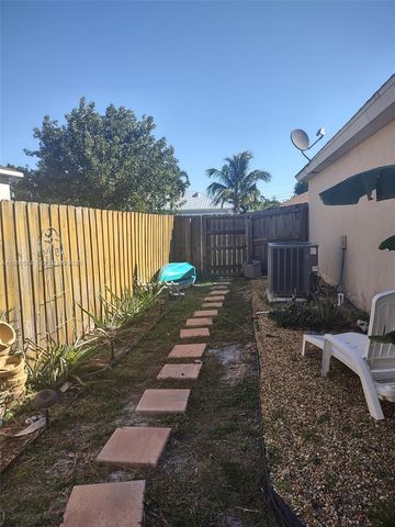 3352 SW Himango St, Port St. Lucie, FL 34953