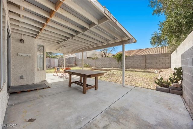 727 Triple Crown Street, Henderson, NV 89015