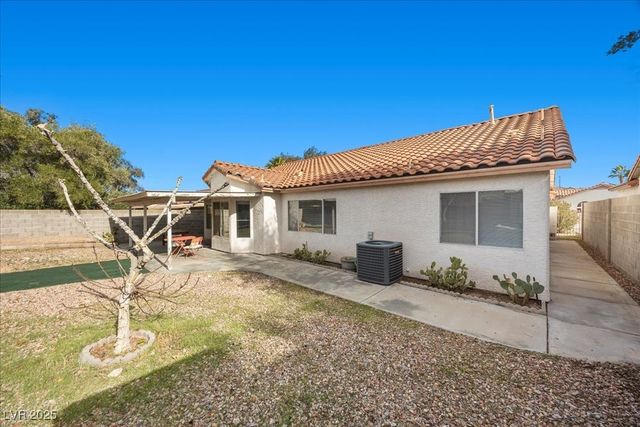 727 Triple Crown Street, Henderson, NV 89015