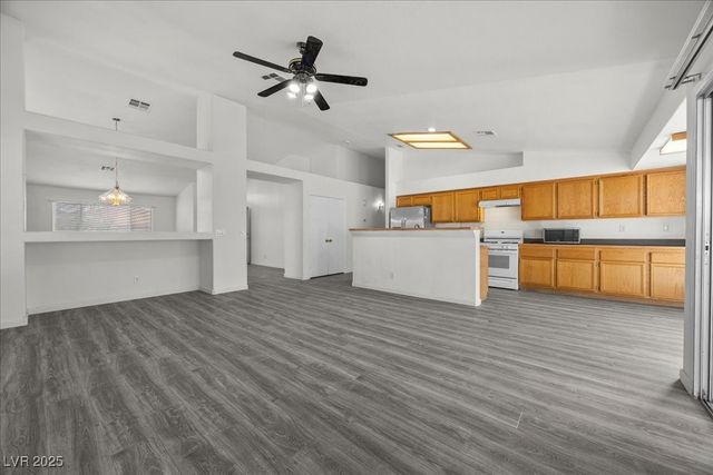 727 Triple Crown Street, Henderson, NV 89015