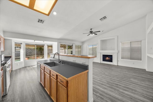 727 Triple Crown Street, Henderson, NV 89015