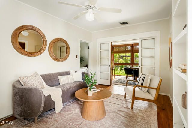 1364 N Harding Avenue, Pasadena, CA 91104