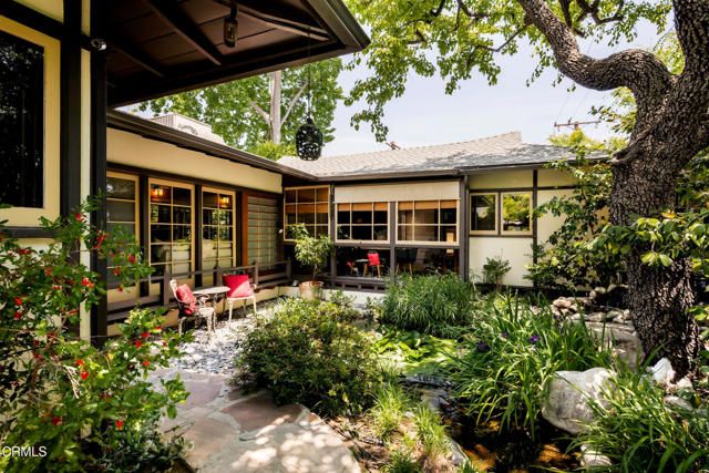 1364 N Harding Avenue, Pasadena, CA 91104