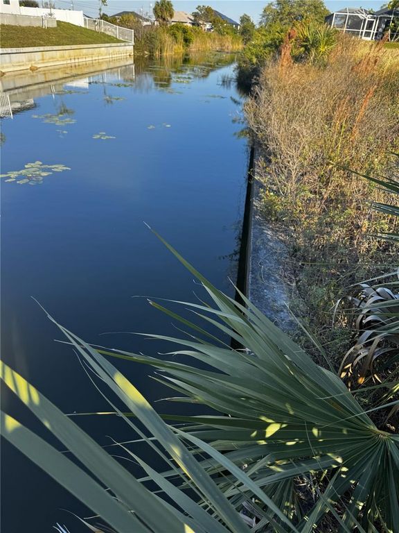 1715 NE 13TH TERRACE, Cape Coral, FL 33909