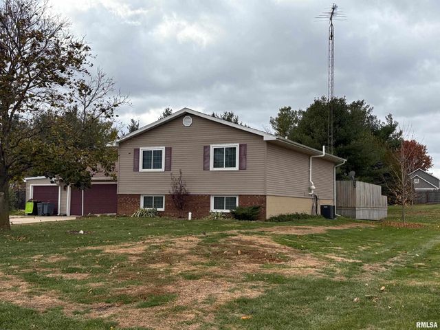 1249 WOODS Lane, Jacksonville, IL 62650