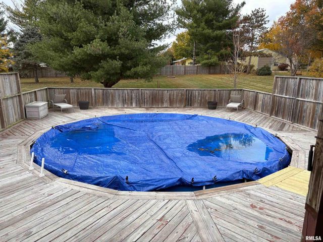 1249 WOODS Lane, Jacksonville, IL 62650