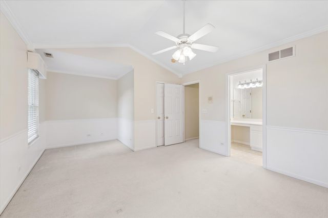 641 Bridle Court 641, Lakemoor, IL 60051