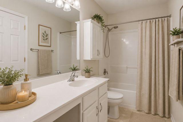641 Bridle Court 641, Lakemoor, IL 60051