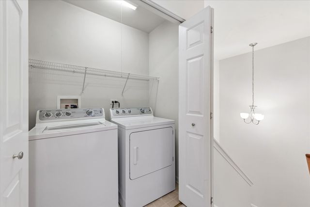 641 Bridle Court 641, Lakemoor, IL 60051
