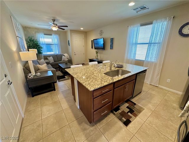 2707 ChinaBerry Hill Street, Laughlin, NV 89029